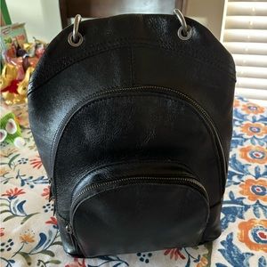 Patricia Nash Alencon Heritage Backpack. Supple leather~Beautiful Bag ~🤠❤️